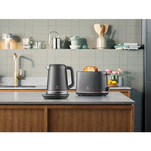 Electrolux Explore 7 E7K1-6BP 2400 W 1,7 L Sıcaklık Ayarlı Su Isıtıcısı